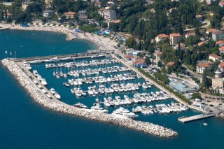 Opatija kikötő