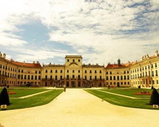 Esterházy-kastély - Fertőd