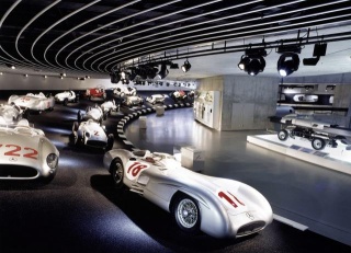 Mercedes Múzeum - Stuttgart