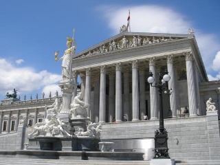 Advent Bécsben - Parlament látogatás
